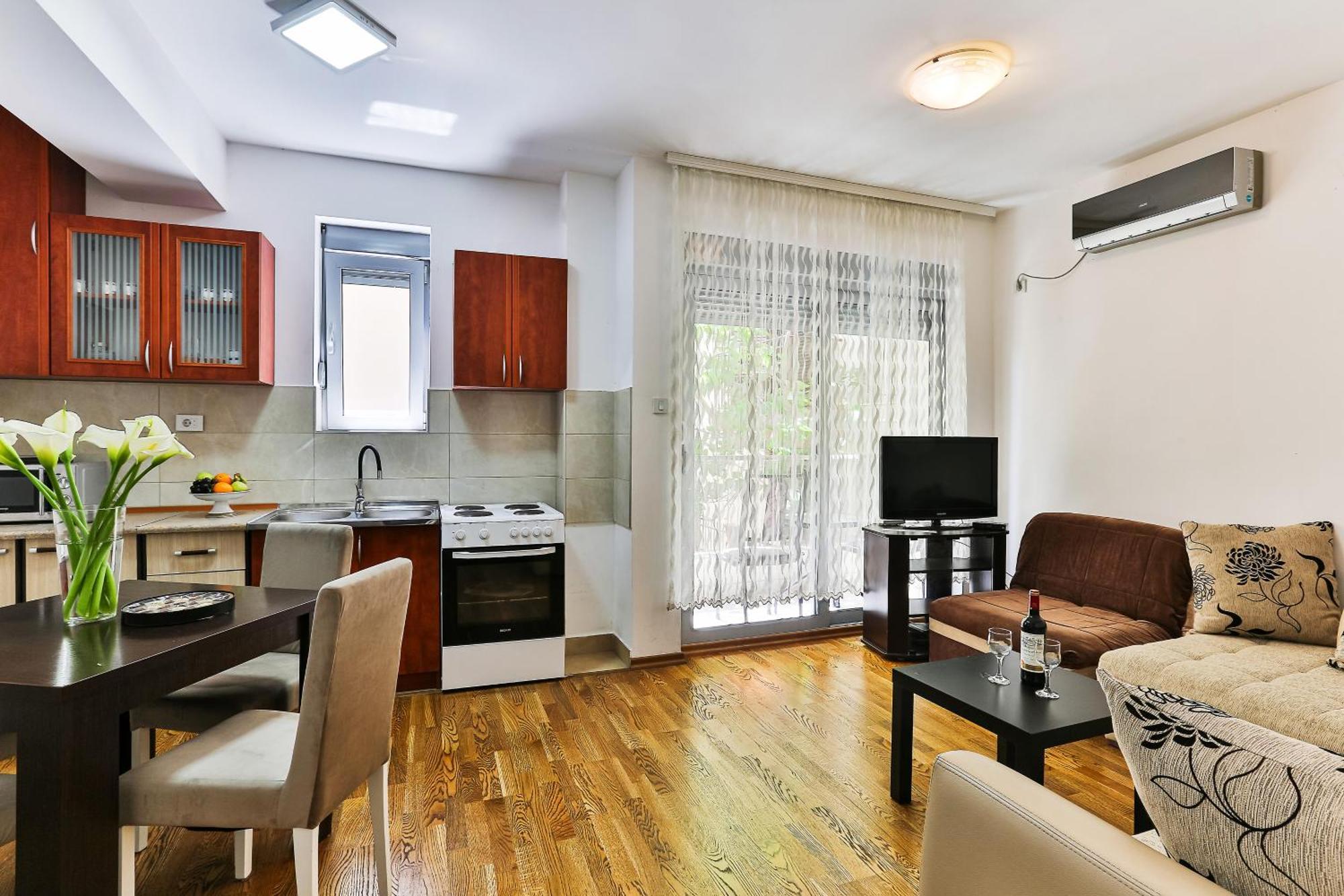 City Montesun Apartments 2 Budva Exterior foto