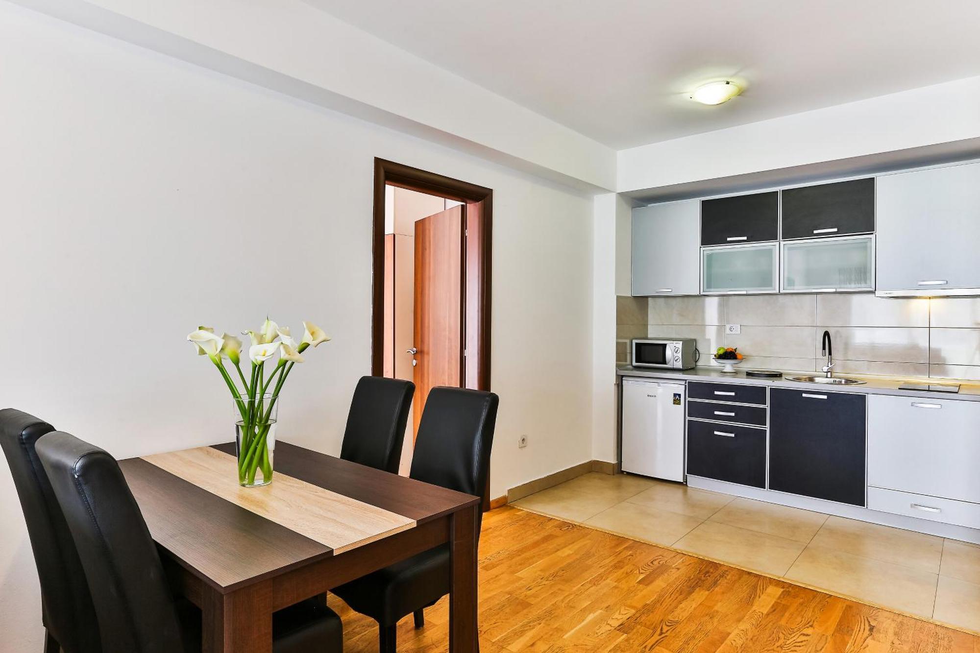 City Montesun Apartments 2 Budva Exterior foto